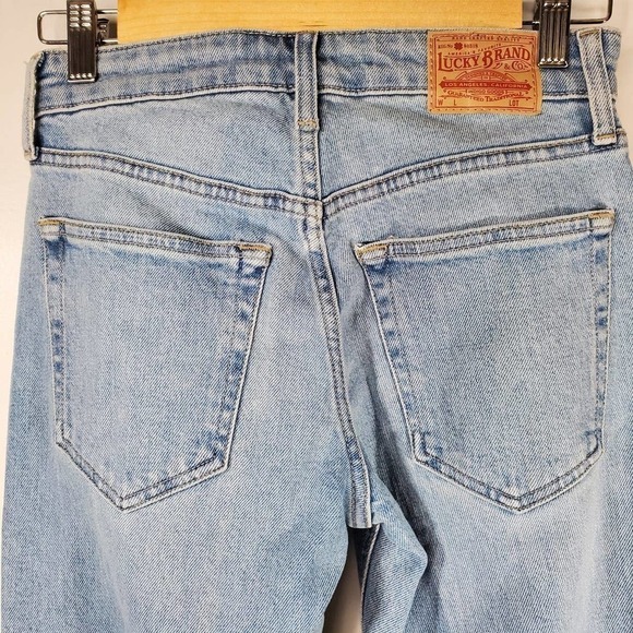 Lucky Brand Bridgette Cropped Flare Button Fly Jeans Light Wash Blue Size 00/24 - Picture 6 of 13